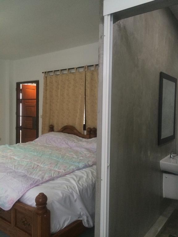 Hotel Hom Baan Čiang Mai Pokoj fotografie