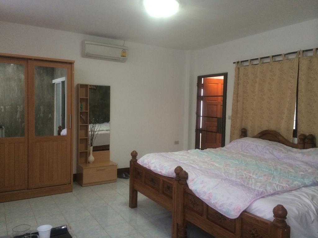 Hotel Hom Baan Čiang Mai Pokoj fotografie